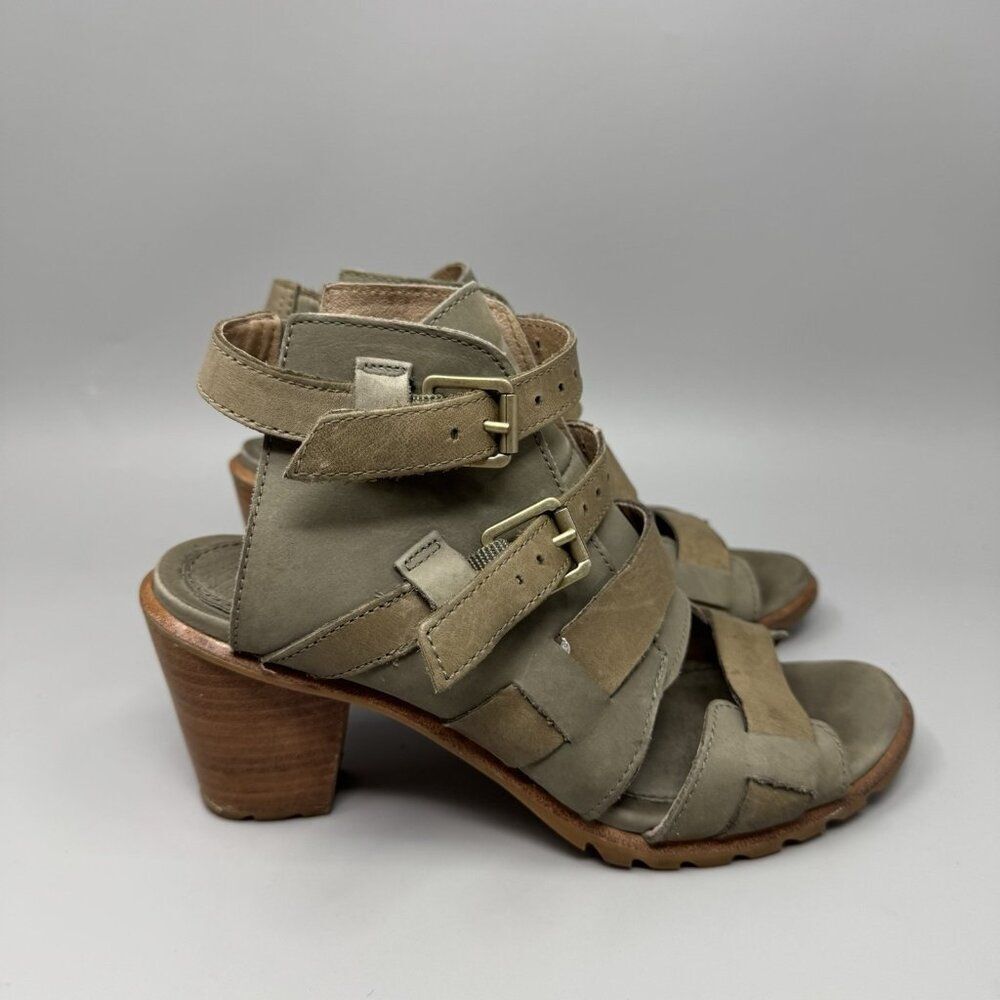 SOREL Nadia Sz 8 Buckle II Gray Strappy Open Toe Stacked Block Heel Sandals